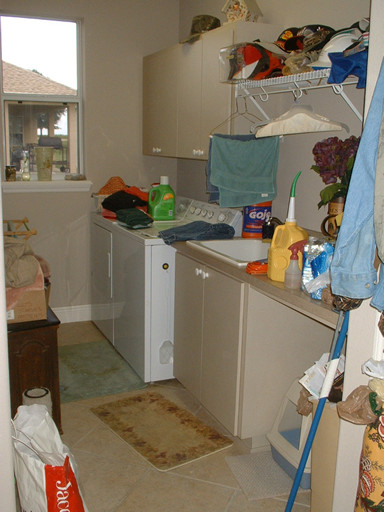 Laundry_Before_S